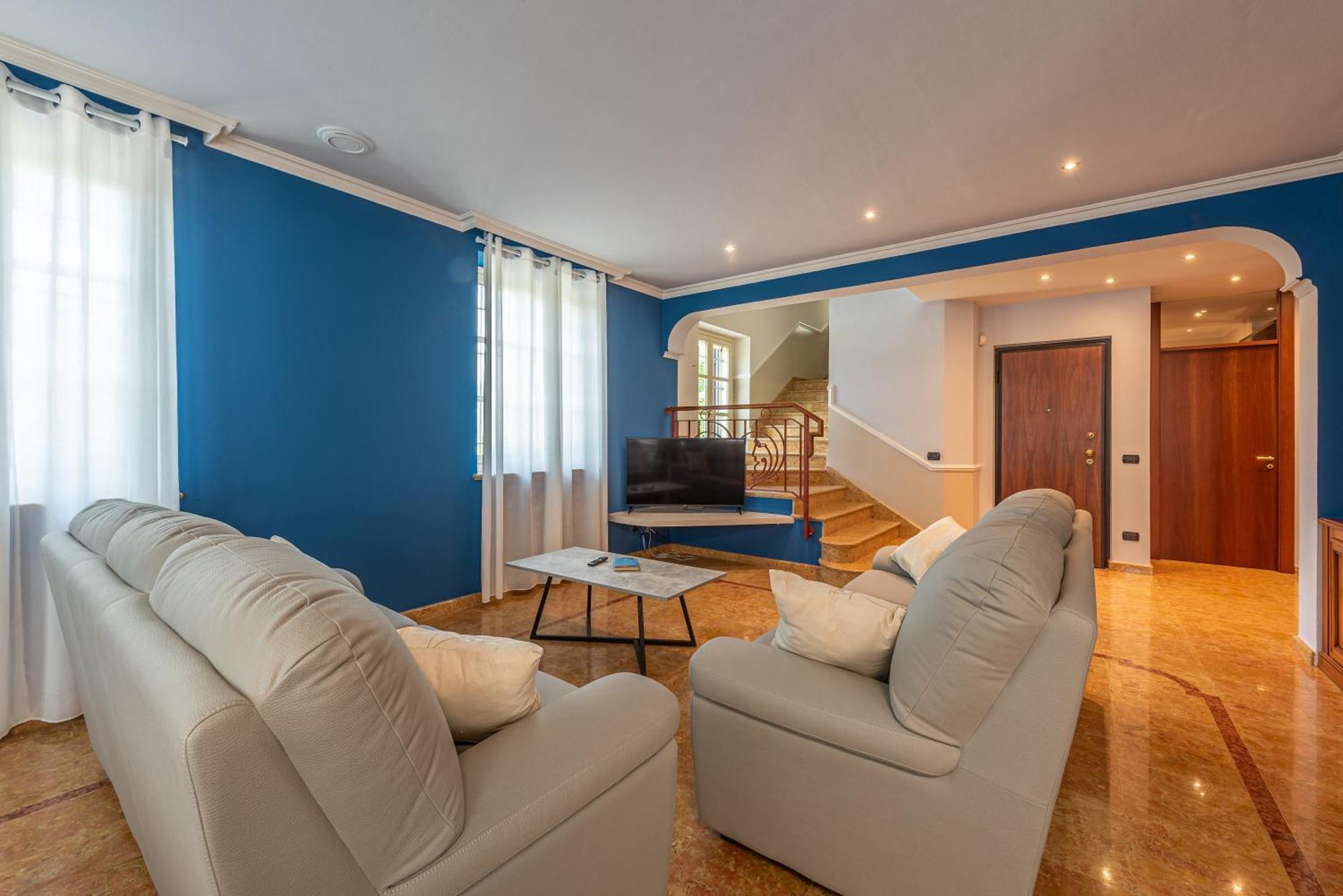 Villa Cornelia , Entire Villa With Private Pool Corneliano d'Alba Kültér fotó